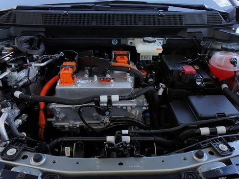 New 2026 Chevrolet Equinox EV LT image 28