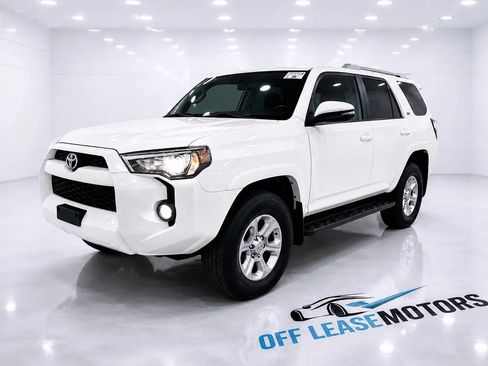 Used 2017 Toyota 4Runner SR5 AWD/4WD image 1