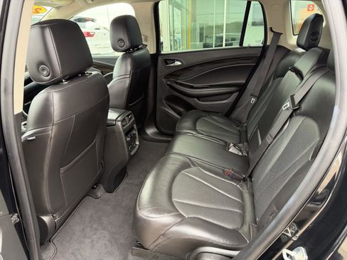 Used 2019 Buick Envision Essence image 16