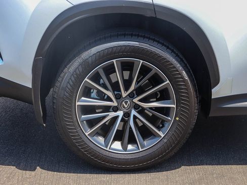Certified 2025 Lexus NX 350h AWD w/ Accessory Package (2T) image 9
