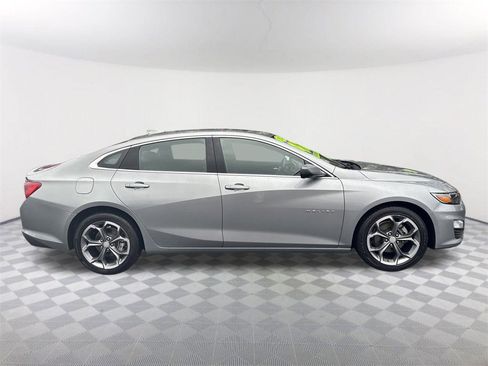 Used 2024 Chevrolet Malibu LT image 4