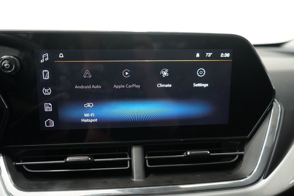 Used 2025 Chevrolet Trax LT FWD image 24