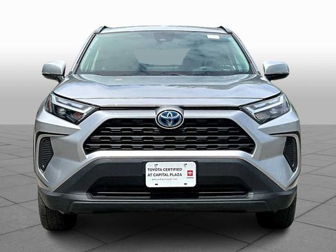 Used 2022 Toyota RAV4 XLE AWD/4WD image 5