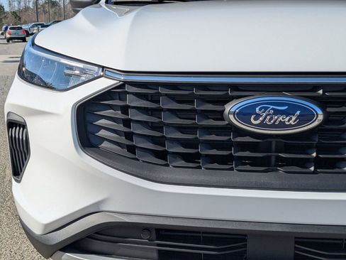 New 2026 Ford Escape Active w/ Active Premium Tech Pack FWD image 10