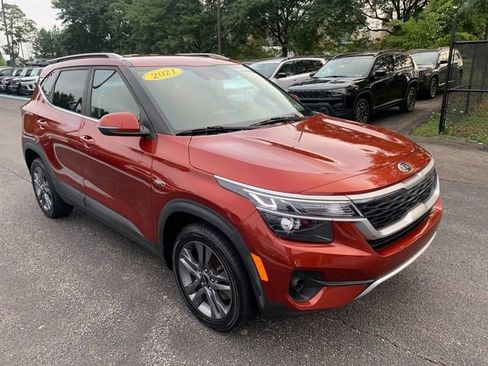 Used 2021 Kia Seltos S AWD/4WD image 8
