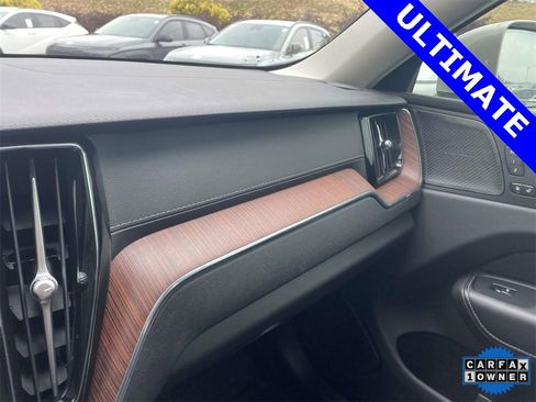 Used 2023 Volvo XC60 B5 Ultimate image 30