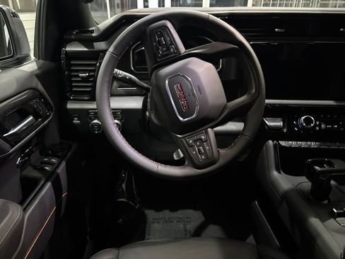 Used 2025 GMC Sierra 1500 AT4 image 16