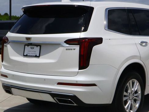 Certified 2024 Cadillac XT6 Luxury w/ LPO, Floor Liner Package FWD image 11