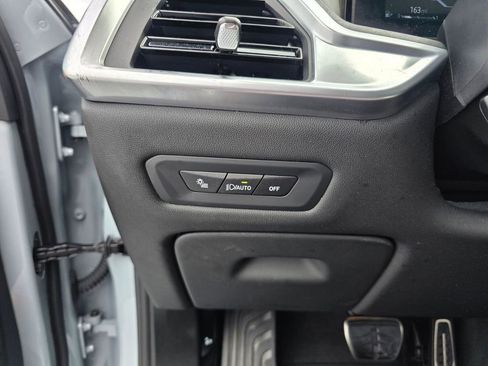 Used 2026 BMW X5 sDrive40i w/ M Sport Package image 26