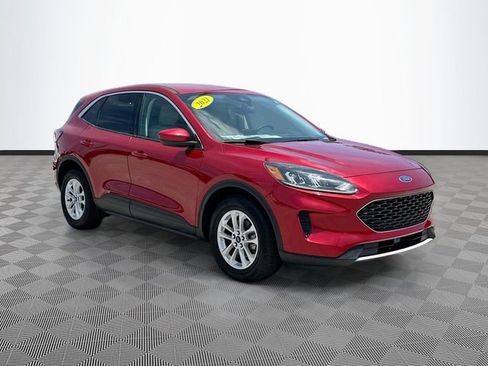 Used 2021 Ford Escape SE FWD image 3
