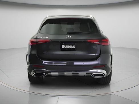 Certified 2026 Mercedes-Benz GLC 300 image 5