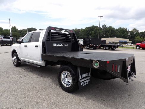 Used 2024 RAM 3500 SLT w/ Quick Order Package 2YG SLT AWD/4WD image 4