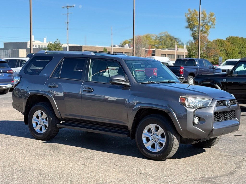 Used 2016 Toyota 4Runner SR5 AWD/4WD image 29