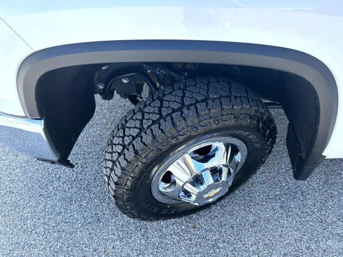 Certified 2024 Chevrolet Silverado 3500 LTZ w/ LTZ Convenience Package AWD/4WD image 23