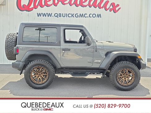 Used 2019 Jeep Wrangler Sport AWD/4WD image 8
