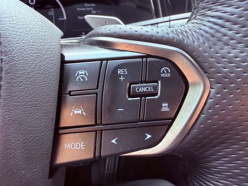 Certified 2025 Lexus TX 500h AWD w/ Technology Package image 22