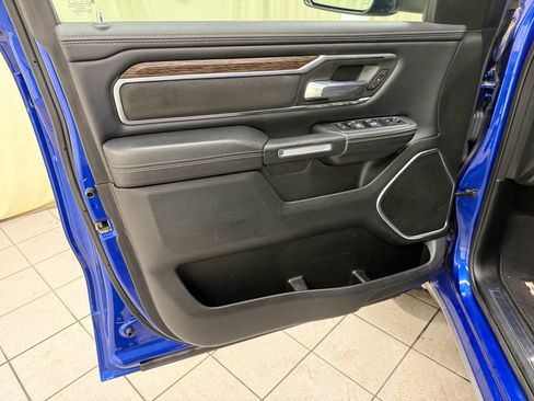 Used 2019 RAM 1500 Laramie AWD/4WD image 31