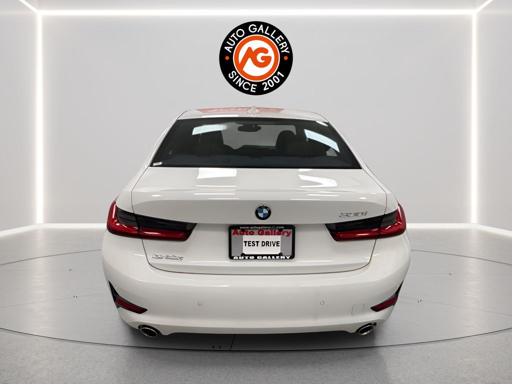 Used 2021 BMW 330i Sedan w/ Convenience Package RWD image 4