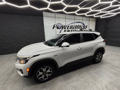 Used 2021 Kia Seltos EX AWD/4WD image 6