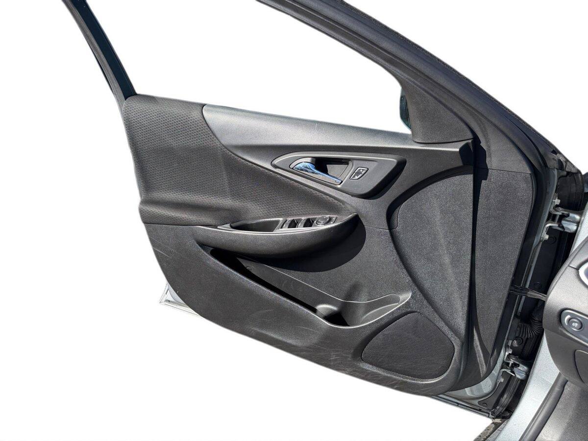 Used 2024 Chevrolet Malibu LT FWD image 18