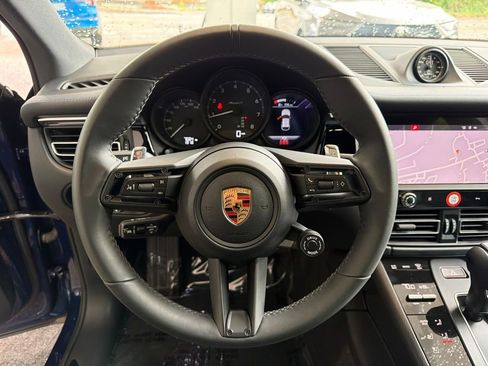 Used 2025 Porsche Macan Turbo AWD/4WD image 22