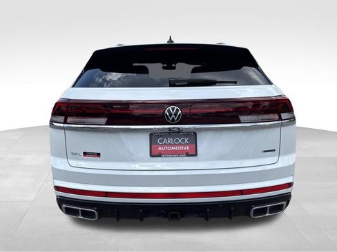 Used 2026 Volkswagen Atlas Cross Sport SEL Premium R-Line AWD/4WD image 7