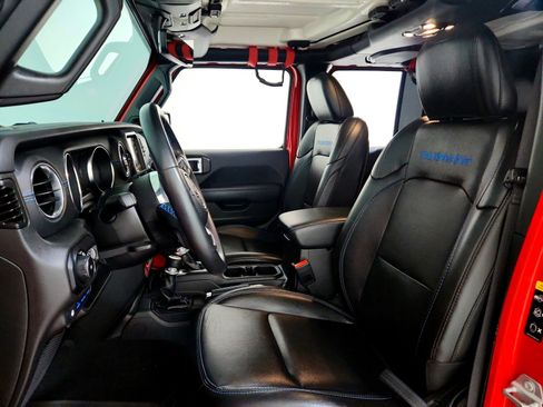 Used 2022 Jeep Wrangler Unlimited Rubicon 4xe image 24