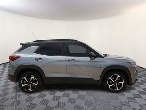 Used 2022 Chevrolet TrailBlazer RS FWD image 5