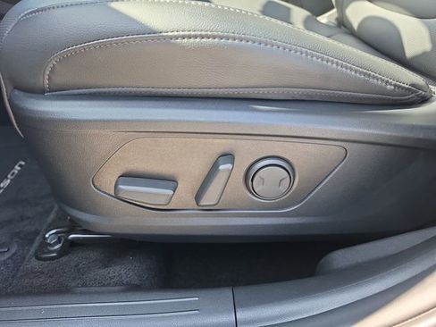 Used 2025 Hyundai Tucson SEL FWD image 16