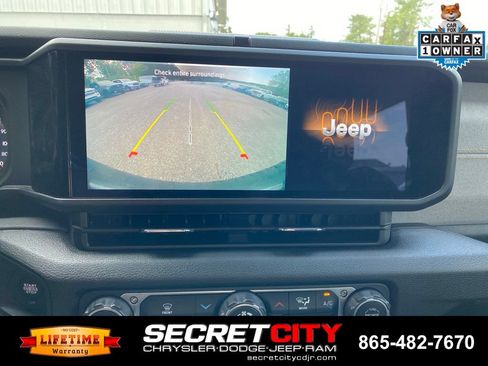 Used 2025 Jeep Wrangler Sport AWD/4WD image 14