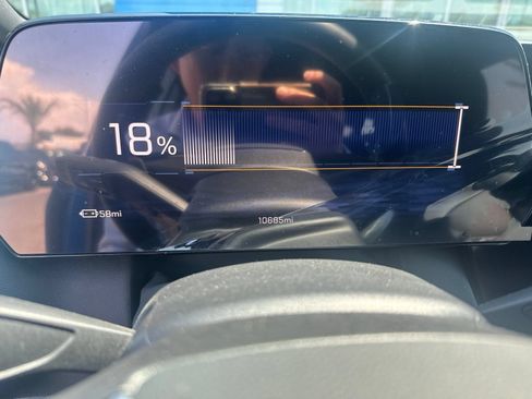 Used 2024 Chevrolet Equinox EV LT w/ LPO, Active Package FWD image 10