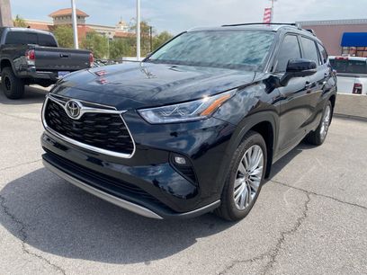 Used 2025 Toyota Highlander Platinum