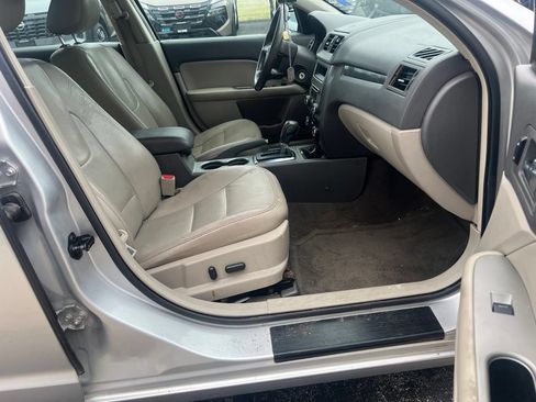 Used 2011 Ford Fusion SEL FWD image 7