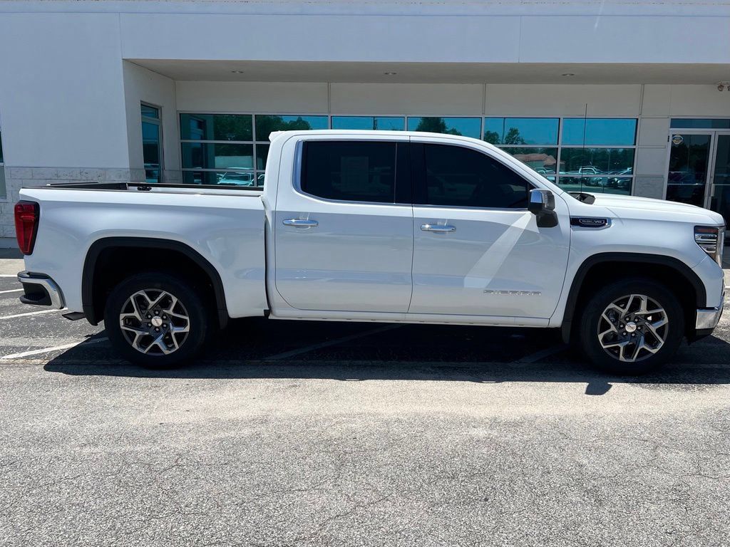 Used 2024 GMC Sierra 1500 SLT w/ SLT Convenience Package RWD image 3