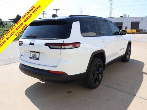 New 2025 Jeep Grand Cherokee L Altitude image 7