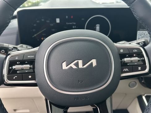 New 2026 Kia Carnival SX Prestige FWD image 21