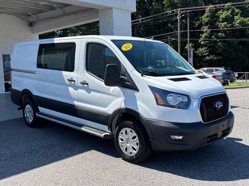 Used 2025 Ford Transit 250 Low Roof w/ Exterior Upgrade Package RWD image 21