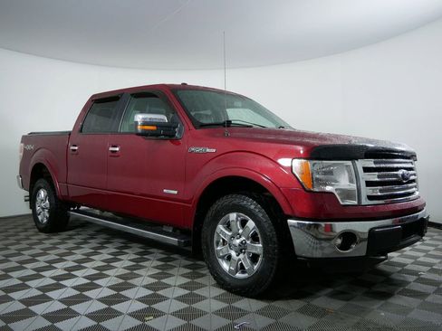 Used 2014 Ford F150 Lariat w/ Lariat Chrome Package image 2