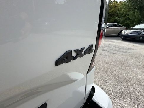 New 2026 Nissan Frontier SV image 27