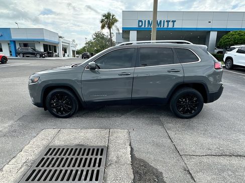 Used 2020 Jeep Cherokee Latitude Lux w/ Comfort/Convenience Group FWD image 8