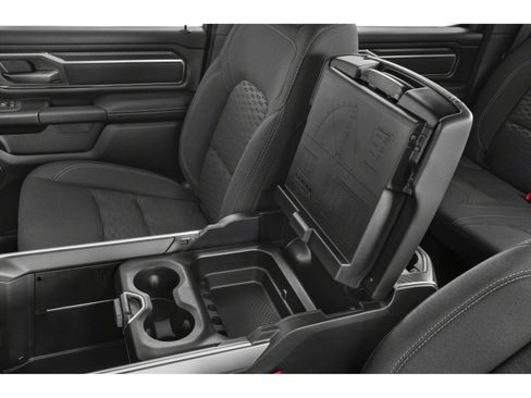 Used 2025 RAM 1500 Big Horn AWD/4WD image 9