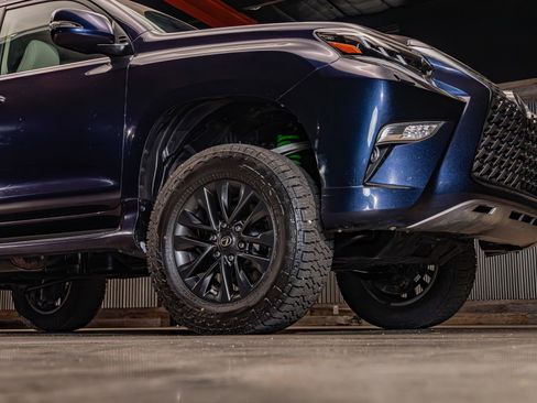 Used 2021 Lexus GX 460 Premium w/ Premium Package AWD/4WD image 14