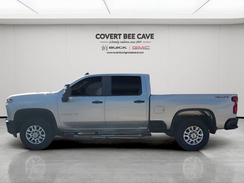 Used 2023 Chevrolet Silverado 2500 Custom w/ Custom Value Package image 5