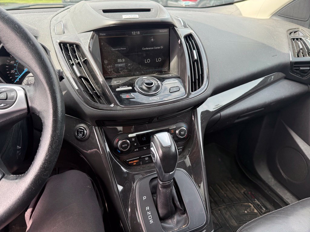 Used 2015 Ford Escape Titanium w/ Equipment Group 301A FWD image 10