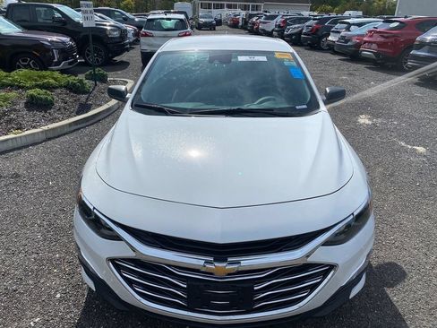 Used 2023 Chevrolet Malibu LS FWD image 3