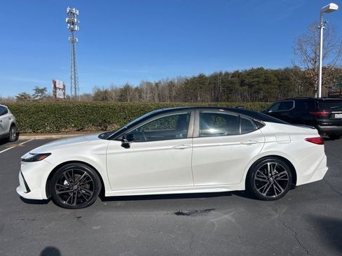 Used 2025 Toyota Camry XSE image 8
