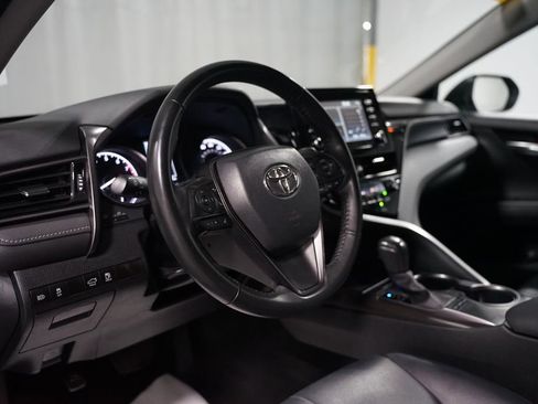 Used 2024 Toyota Camry SE image 14