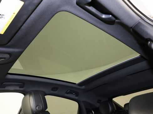 Used 2024 Porsche Cayenne Coupe image 13