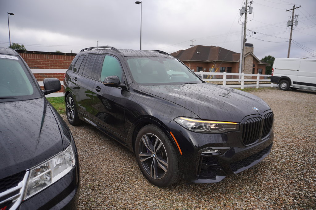 Used 2020 BMW X7 xDrive40i w/ M Sport Package AWD/4WD image 10