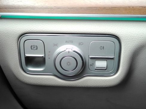 Used 2023 Mercedes-Benz GLE 350 4MATIC w/ 3rd Row Seat Package image 40
